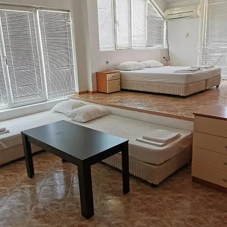 Hotel Jelezchevi Guest 2*