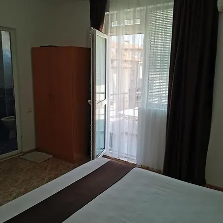 Hotel Jelezchevi Guest Primorsko