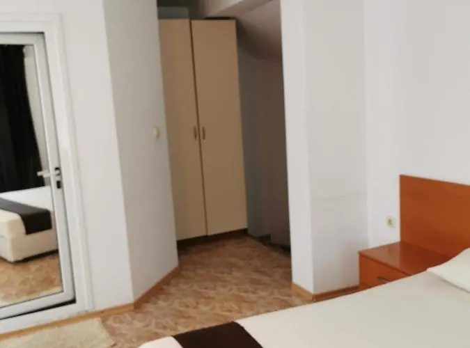 ホテル Jelezchevi Guest プリモルスコ