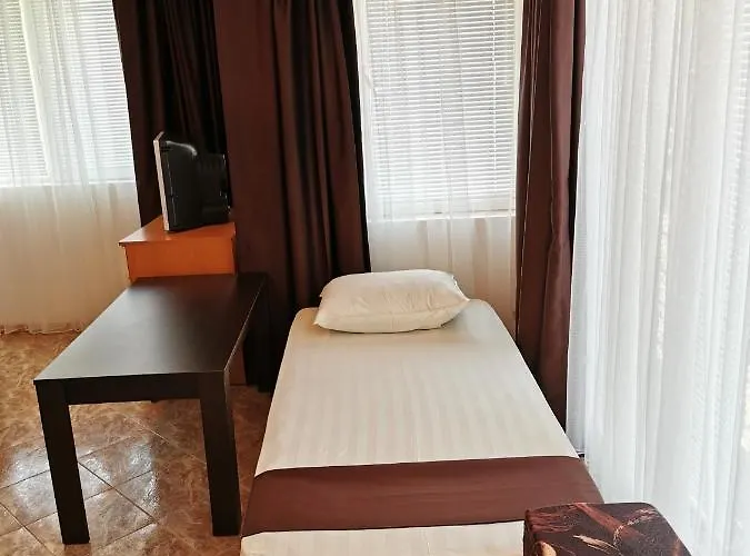 Jelezchevi Guest ホテル 2*