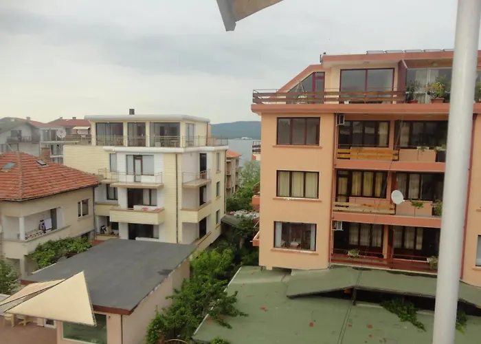 ホテル Jelezchevi Guest プリモルスコ