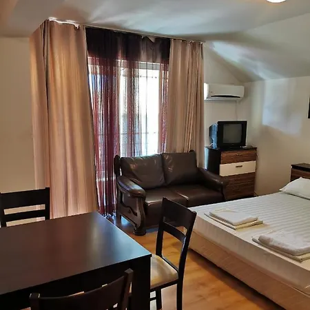 Jelezchevi Guest Primorsko