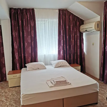 Hotel Jelezchevi Guest