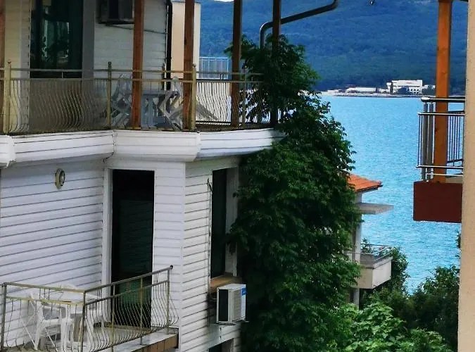 Jelezchevi Guest Ξενοδοχείο 2*